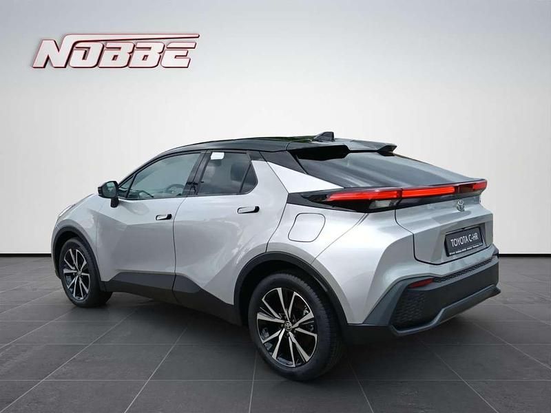 Neu Toyota C-HR 223 PS (164 kW) 2025 Shimmering silver metallic/sch SUV