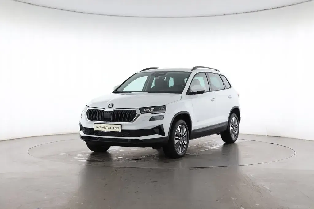 Neu Skoda Karoq 150 PS (110 kW) 2026 Weiß SUV