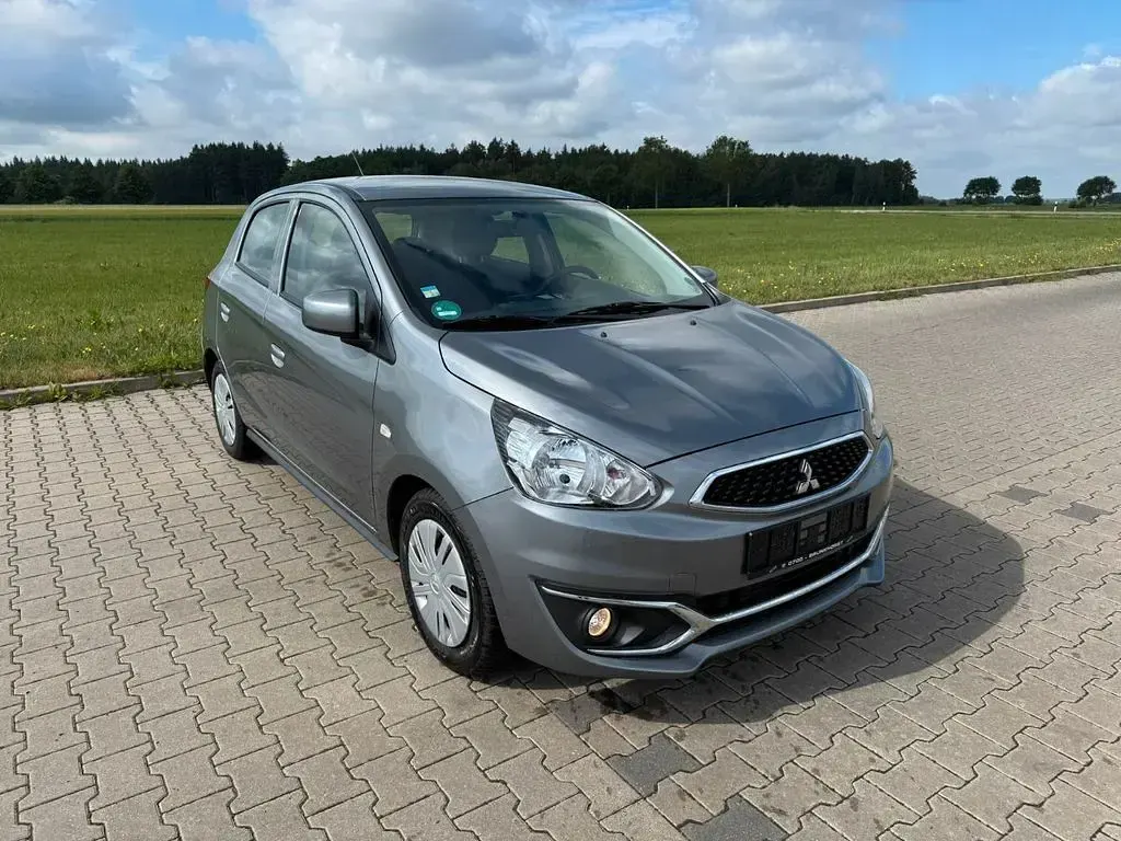 Gebraucht Mitsubishi Space Star Edition 71 PS (52 kW) 2019 Grau Kleinwagen