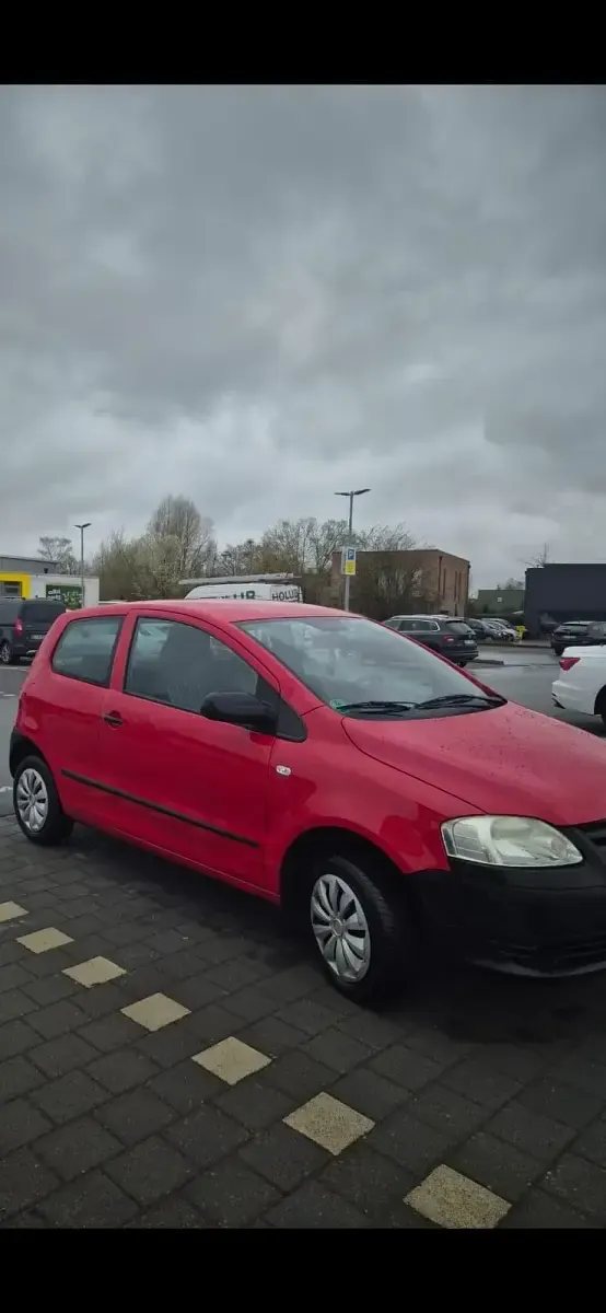 Używany VW Fox 55 KM (40 kW) 2008 Czerwony Hatchback