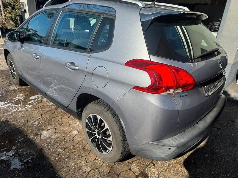 Gebraucht Peugeot 2008 Active 82 PS (60 kW) 2016 Grau SUV