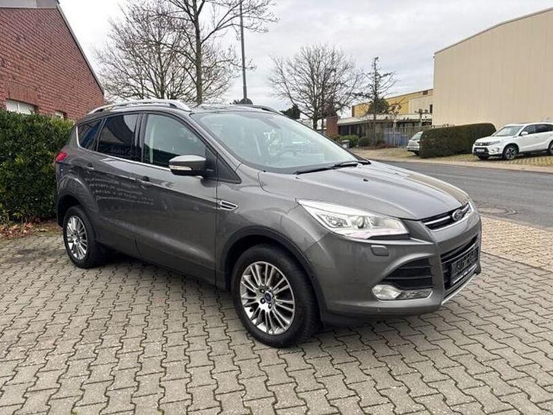 Gebraucht Ford Kuga Titanium 163 PS (119 kW) 2014 Grau SUV