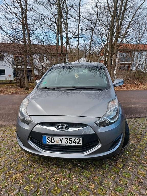 Gebraucht Hyundai ix20 Style 116 PS (85 kW) 2014 Grau Kleinwagen