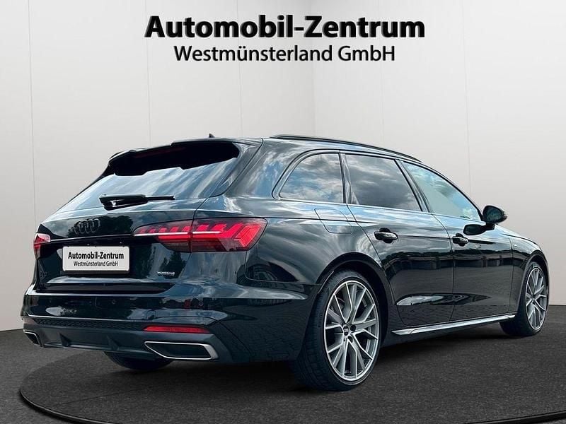 Mythosschwarz metallic Gebraucht 2022 Audi A4 Competition Kombi | 33.900 € (Fairer Preis) - Bild 1/4