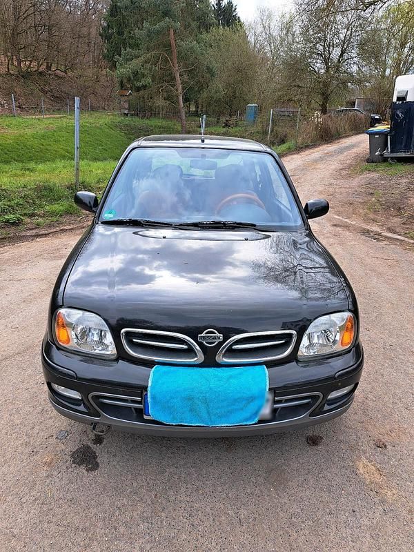 Gebraucht Nissan Micra 60 PS (44 kW) 2001 Schwarz Kleinwagen