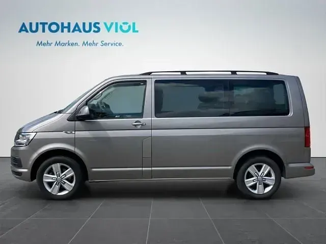Gebraucht VW Multivan Comfortline 150 PS (110 kW) 2019 Mojave beige metallic Van / Kleinbus