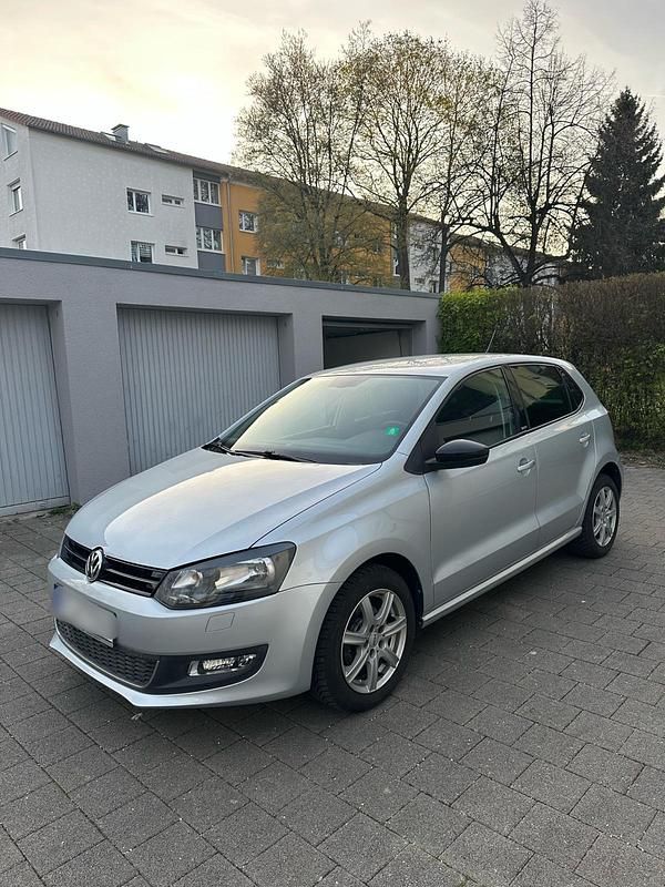 Gebraucht VW Polo Style 69 PS (50 kW) 2012 Silber Kleinwagen