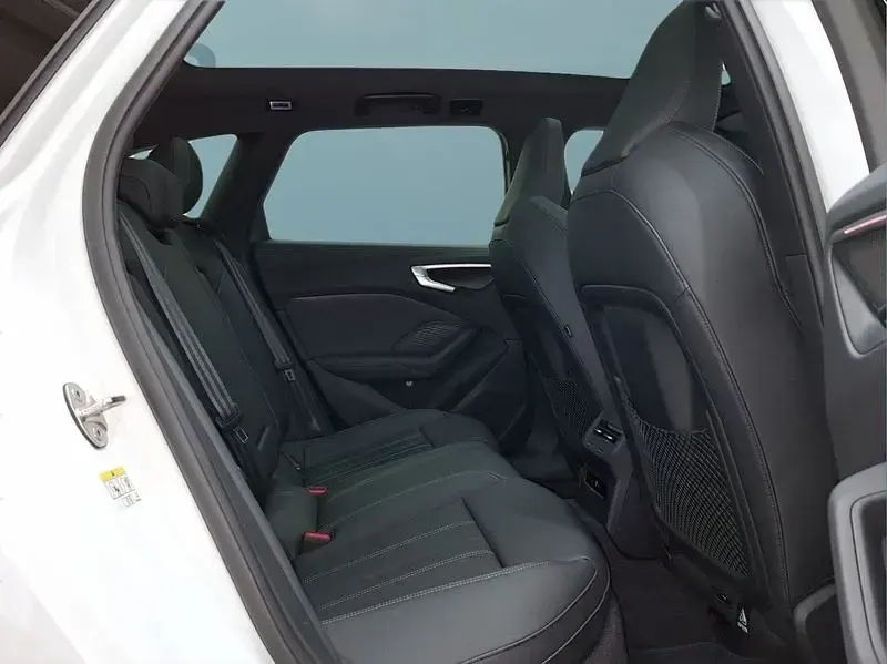 Gebraucht Audi A5 S-Line 204 PS (150 kW) 2026 Weiß Kombi