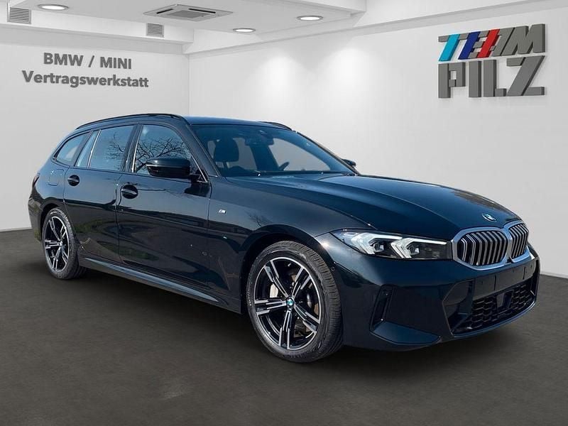 Gebraucht BMW 330 M Sport 245 PS (180 kW) 2025 Schwarz Limousine