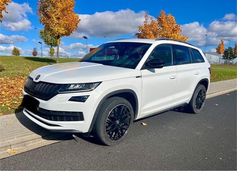 Weiß Gebraucht 2019 Skoda Kodiaq SportLine SUV | 29.899 € (Fairer Preis) - Bild 1/4