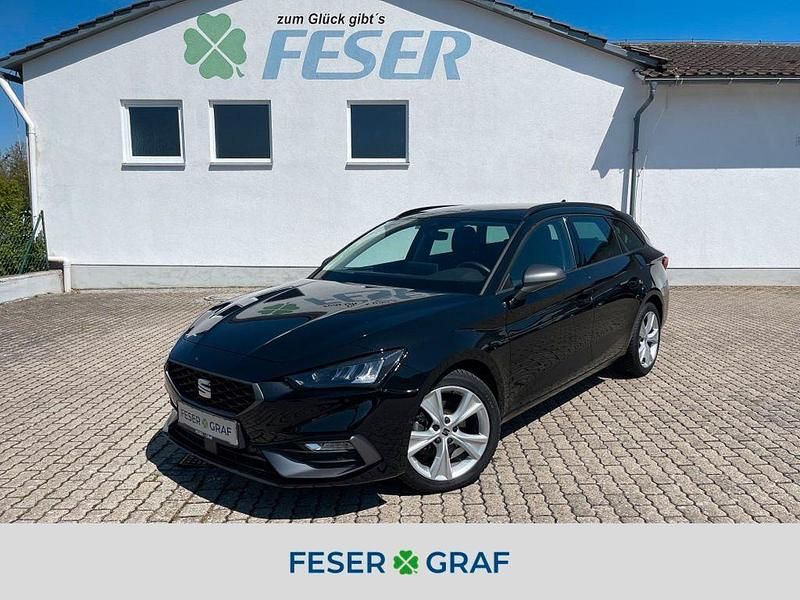 Midnight schwarz metallic Gebraucht 2024 Seat Leon FR Kombi | 24.440 € (Fairer Preis) - Bild 1/4