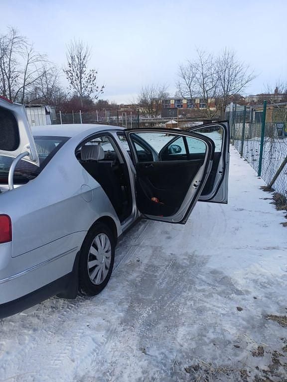 Gebraucht VW Passat Trendline 140 PS (102 kW) 2006 Silber Limousine