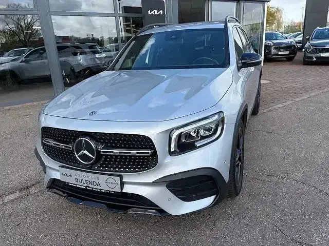 Gebraucht Mercedes GLB200 AMG line 163 PS (119 kW) 2022 Andere SUV