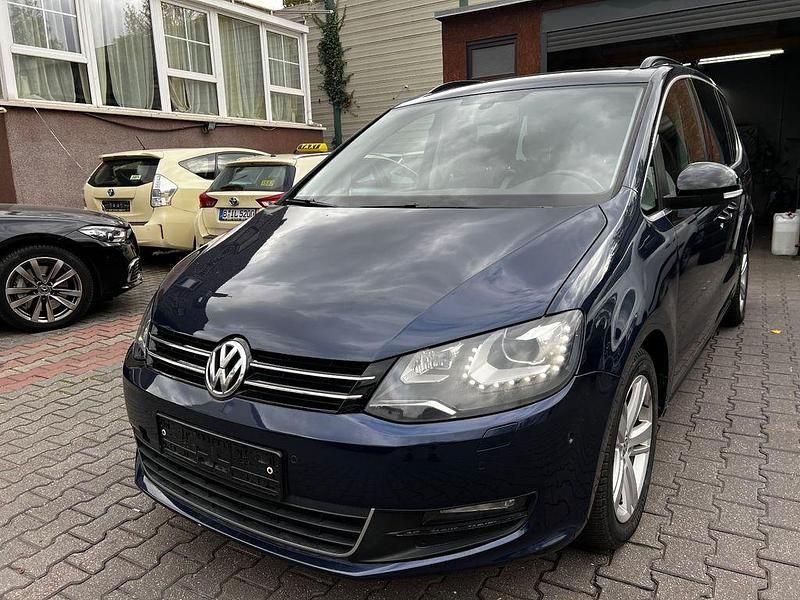 Blau Gebraucht 2012 VW Sharan Sound Van / Kleinbus | 7.890 € (Superpreis) - Bild 1/4