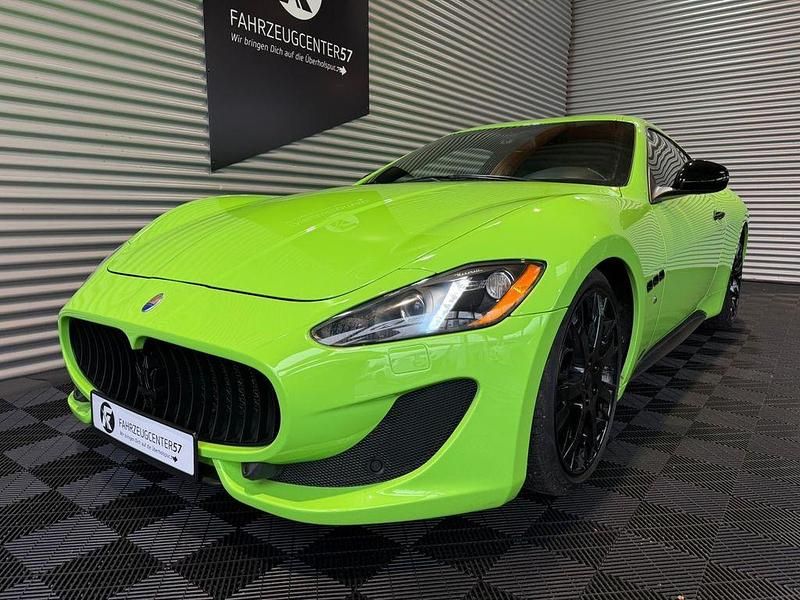 Gebraucht Maserati Granturismo 454 PS (333 kW) 2014 Grün Coupé