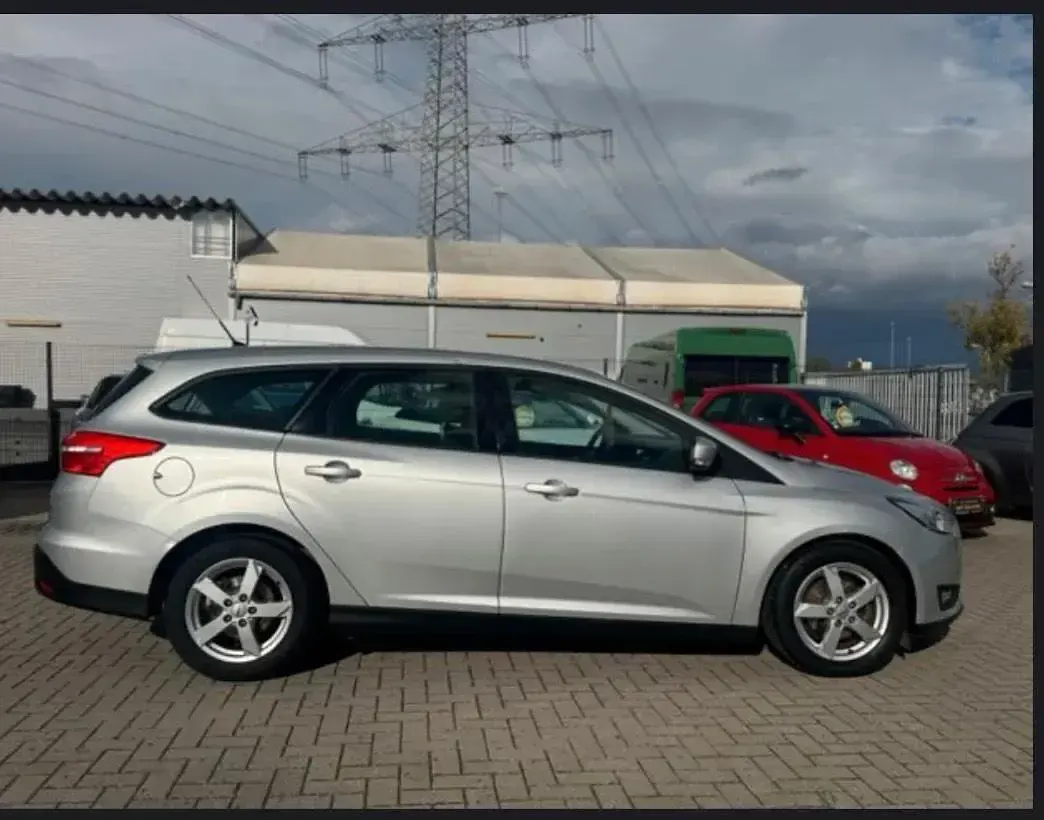 Occasion Ford Focus 105 ch (77 kW) 2017 Gris Break
