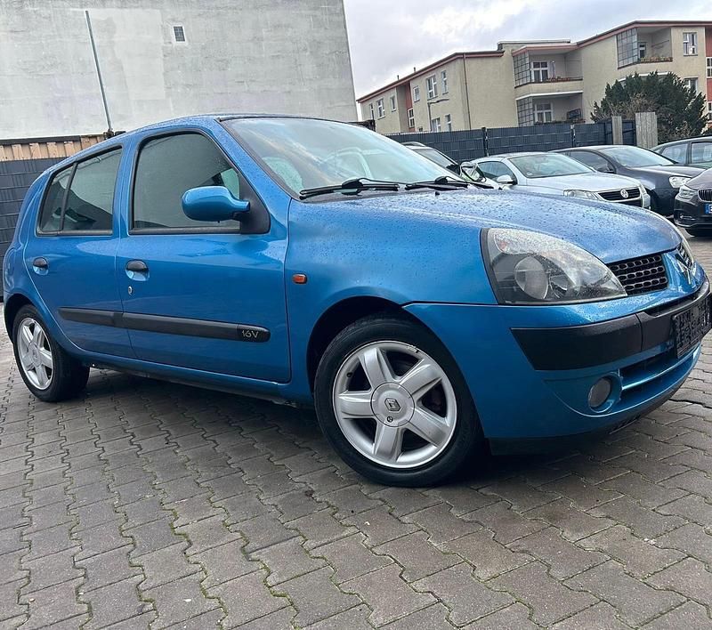 Blau Gebraucht 2002 Renault Clio II LIMITED Kleinwagen | 1.290 € (Fairer Preis) - Bild 1/4