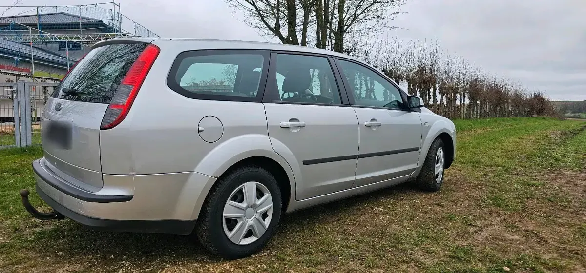 Gebraucht Ford Focus Fun X 101 PS (74 kW) 2007 Silber Kombi
