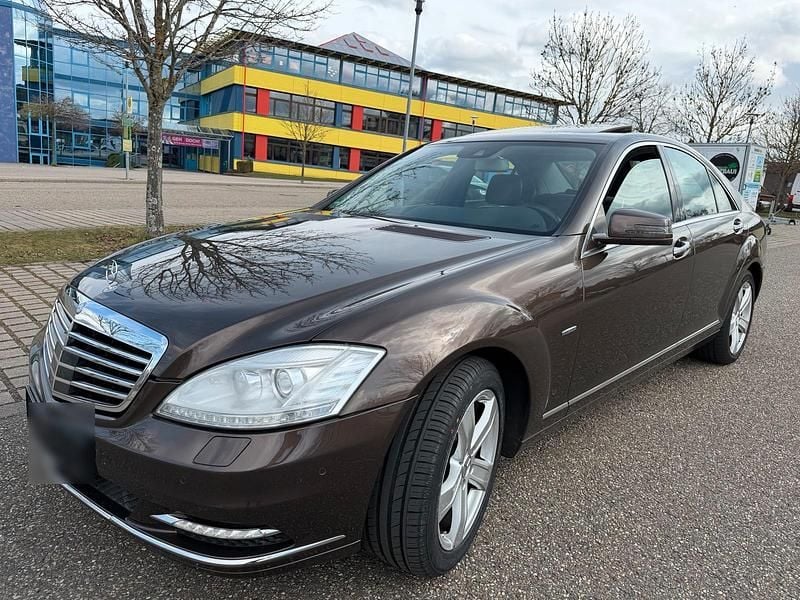 Gebraucht Mercedes S350 258 PS (189 kW) 2012 Braun Limousine