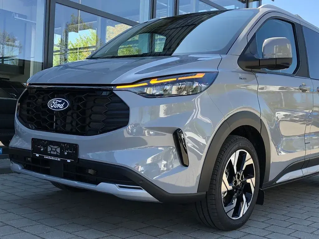 Neu Ford Tourneo Active 170 PS (125 kW) 2026 Grau Van / Kleinbus