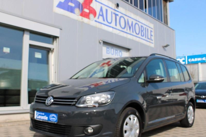 Gebraucht VW Touran Trendline 105 PS (77 kW) 2014 Grau Van / Kleinbus