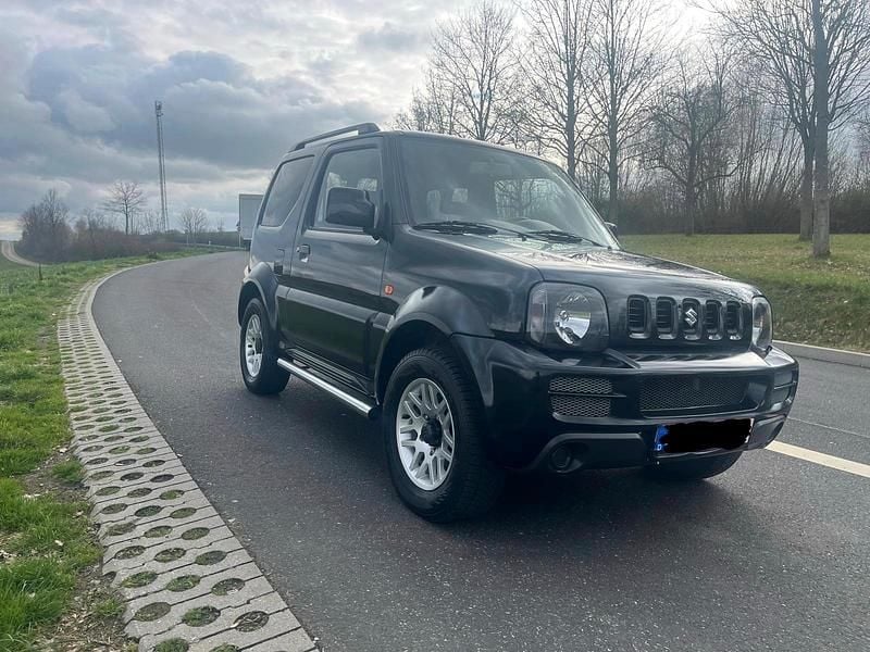 Gebraucht Suzuki Jimny 86 PS (63 kW) 2009 Schwarz SUV