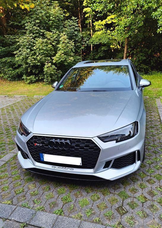 Silber Gebraucht 2018 Audi RS4 Sport Kombi | 52.000 € (Fairer Preis) - Bild 1/4