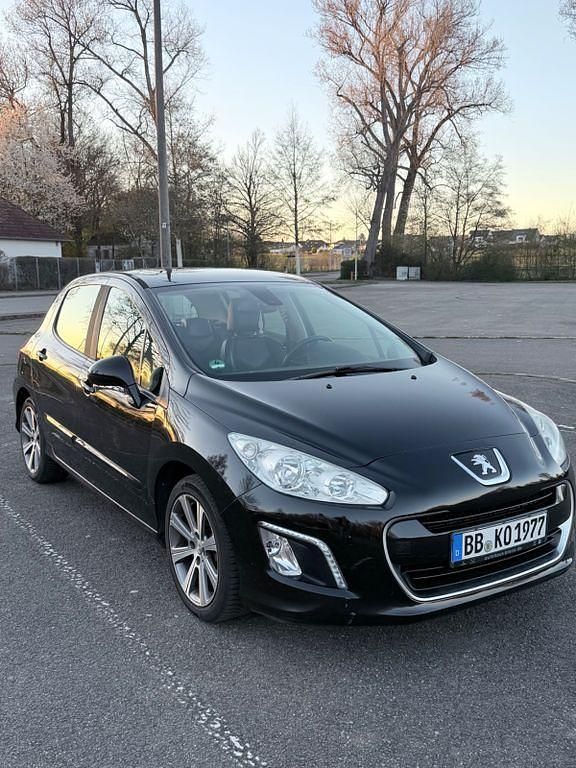 Gebraucht Peugeot 308 120 PS (88 kW) 2011 Limousine