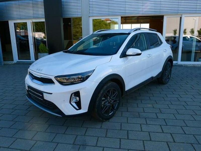 Snow white pearl met.(swp) Gebraucht 2024 Kia Stonic 2 SUV | 23.890 € - Bild 1/4