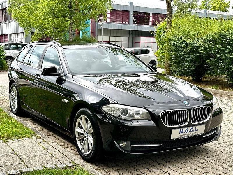 Schwarz Gebraucht 2011 BMW 528 Limousine | 10.900 € (Fairer Preis) - Bild 1/4