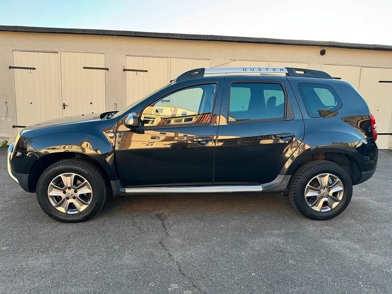 Gebraucht Dacia Duster 109 PS (80 kW) 2015 Schwarz SUV