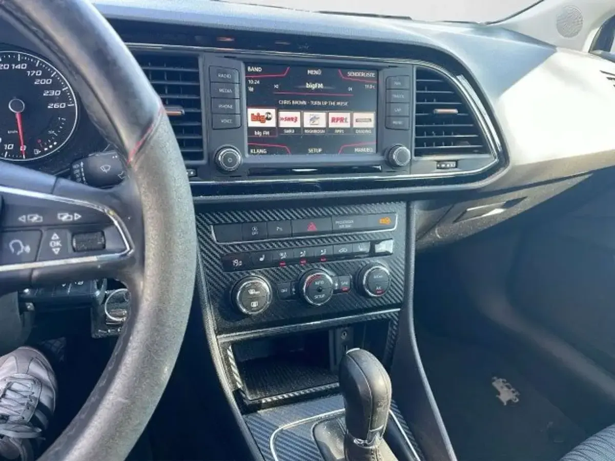 Używany Seat Leon Style 110 KM (80 kW) 2015 Szary Hatchback
