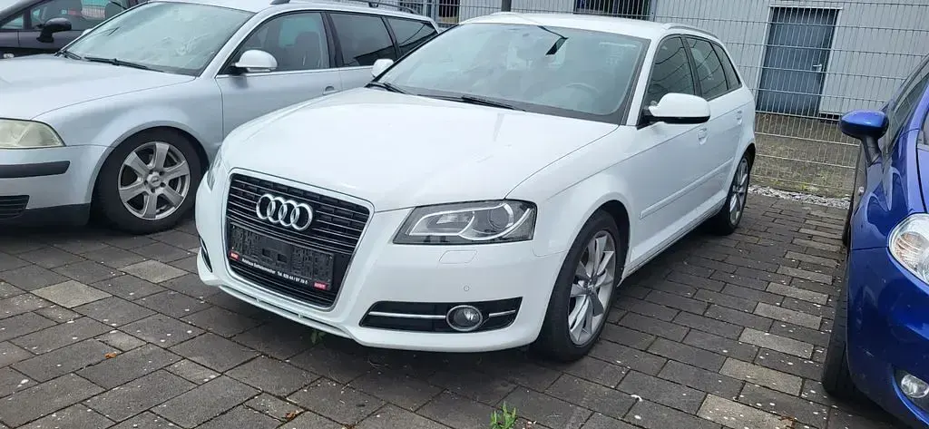 Gebraucht Audi A3 Ambition 125 PS (91 kW) 2012 Weiß Kleinwagen