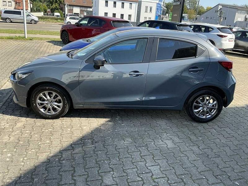 Gebraucht Mazda 2 Exclusive-Line 90 PS (66 kW) 2022 Blau Limousine