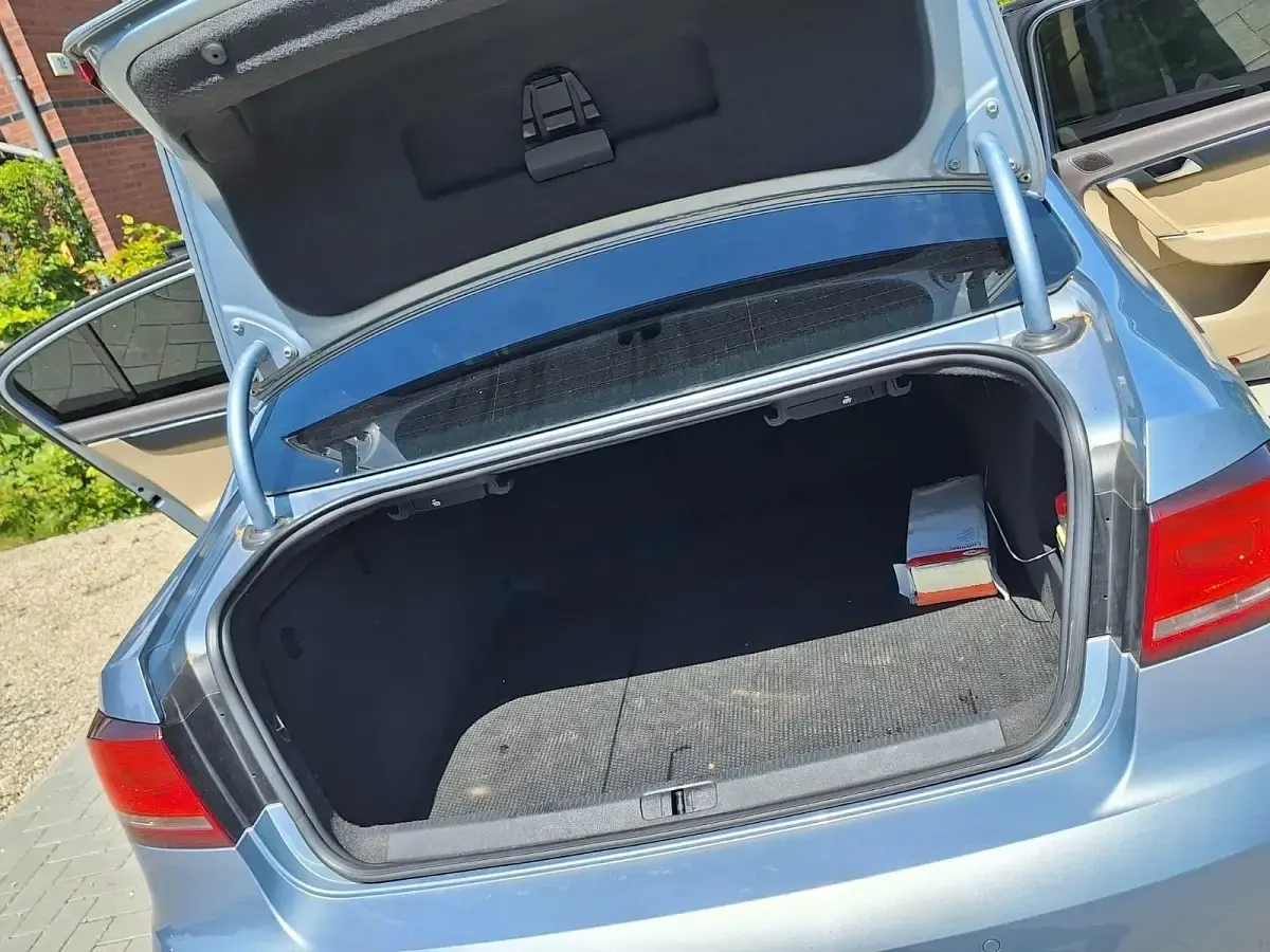 Gebraucht VW Passat 177 PS (130 kW) 2012 Blau Limousine