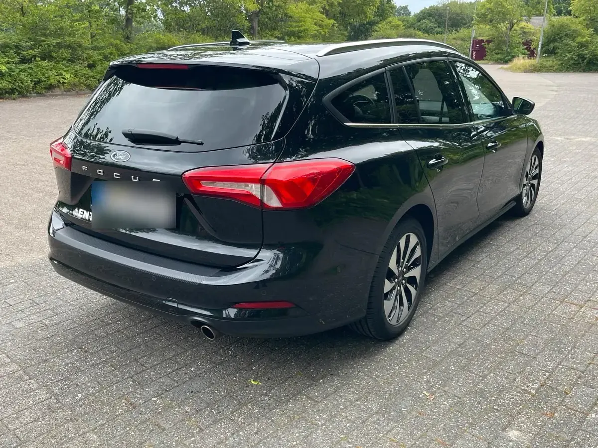 Gebraucht Ford Focus 150 PS (110 kW) 2020 Schwarz Kombi