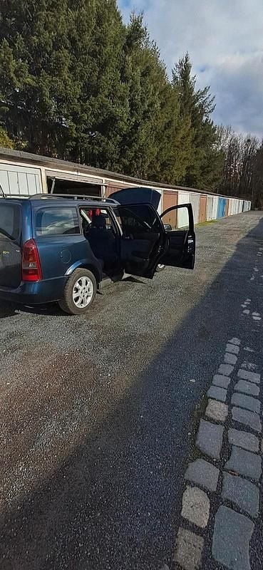 Gebraucht Opel Astra 101 PS (74 kW) 2002 Schwarz Kombi
