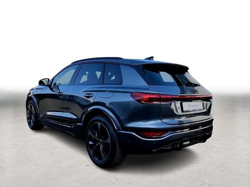 Neu Audi Q6 e-tron Performance 225 kW (306 PS) 2026 Grau SUV