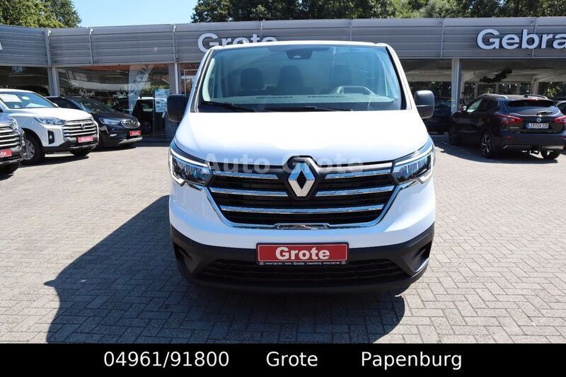 Gebraucht Renault Trafic 131 PS (96 kW) 2022 Weiß Van / Kleinbus