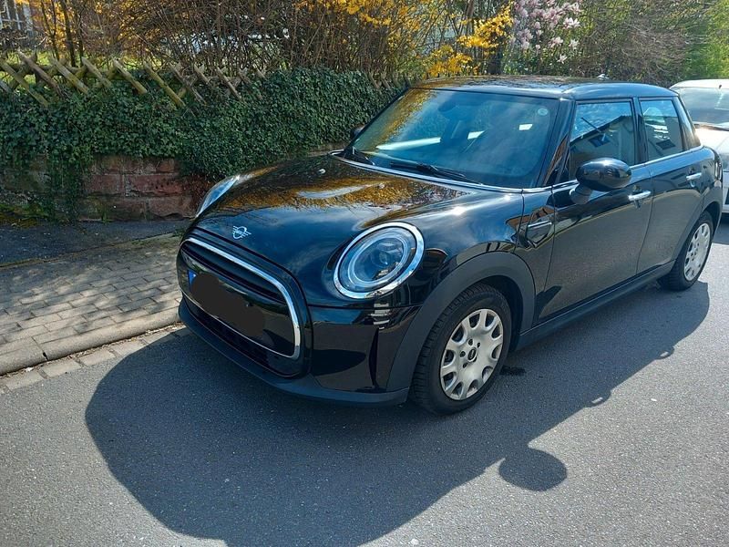 Second-hand Mini ONE 102 CP (75 kW) 2021 Negru Hatchback