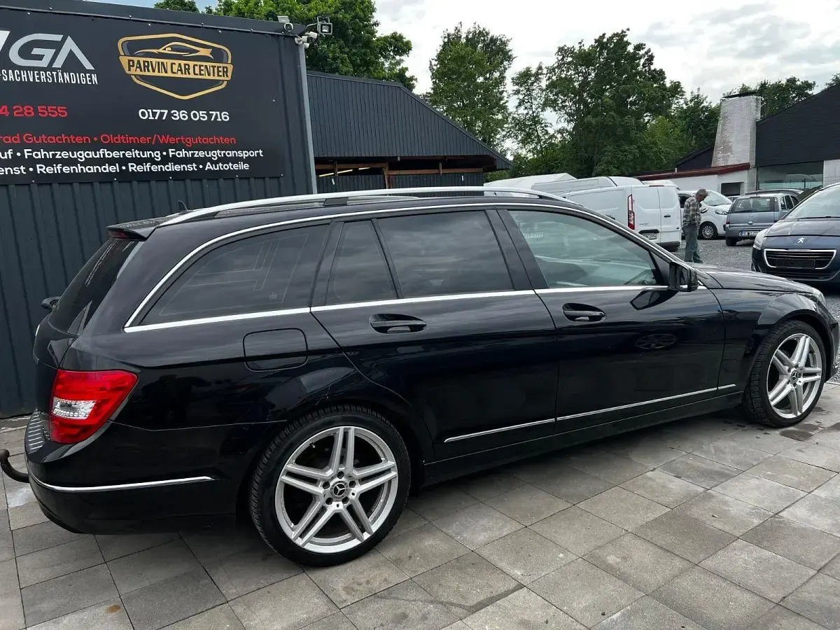 Gebraucht Mercedes C180 Avantgarde 156 PS (114 kW) 2013 Schwarz Kombi
