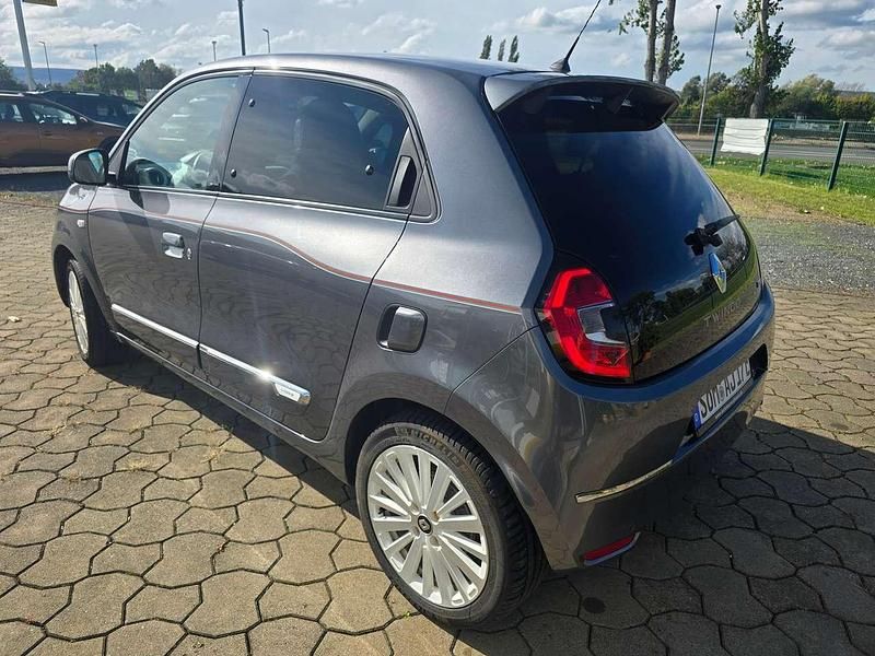 Gebraucht Renault Twingo Vibes 60 kW (82 PS) 2021 Black pearlschwarz metallic Kleinwagen