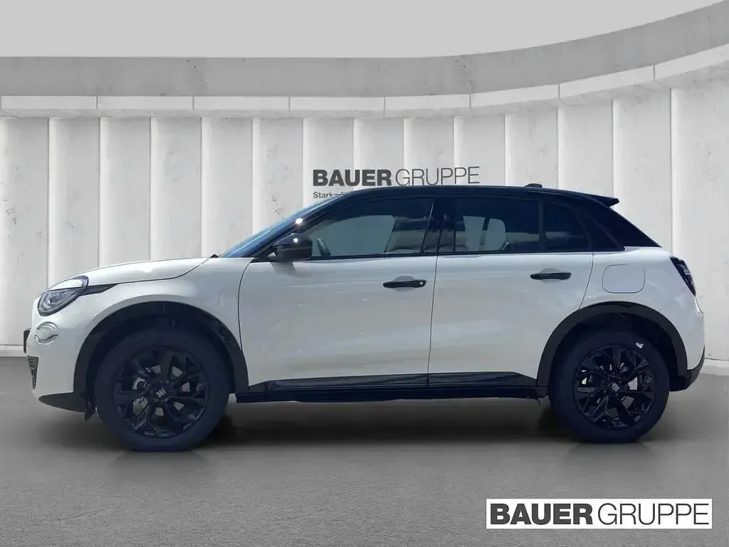 Neu Fiat 600 Icon 101 PS (74 kW) 2026 Weiß SUV