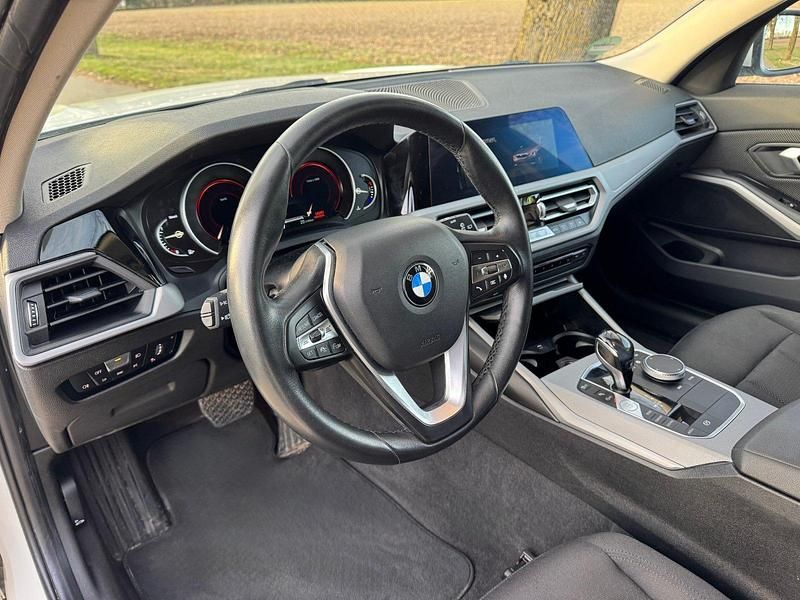 Gebraucht BMW 320 190 PS (139 kW) 2020 Weiß Kombi