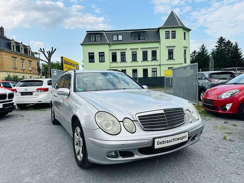 Gebraucht Mercedes E220 150 PS (110 kW) 2005 Brillantsilber  metalliclack Kombi