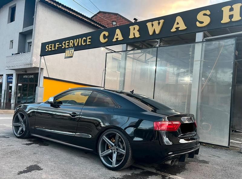 Second-hand Audi S5 390 CP (286 kW) 2007 Negru Coupe