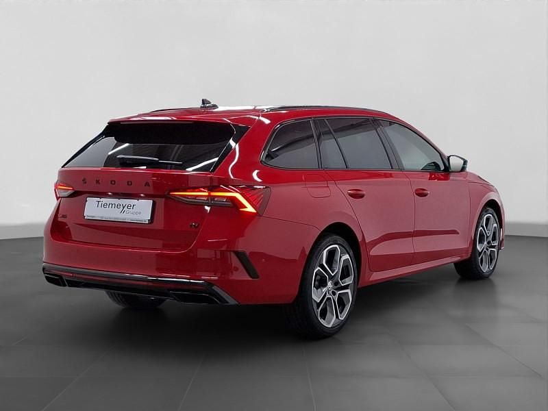 Gebraucht Skoda Octavia Plus Edition 245 PS (180 kW) 2023 Rot Kombi