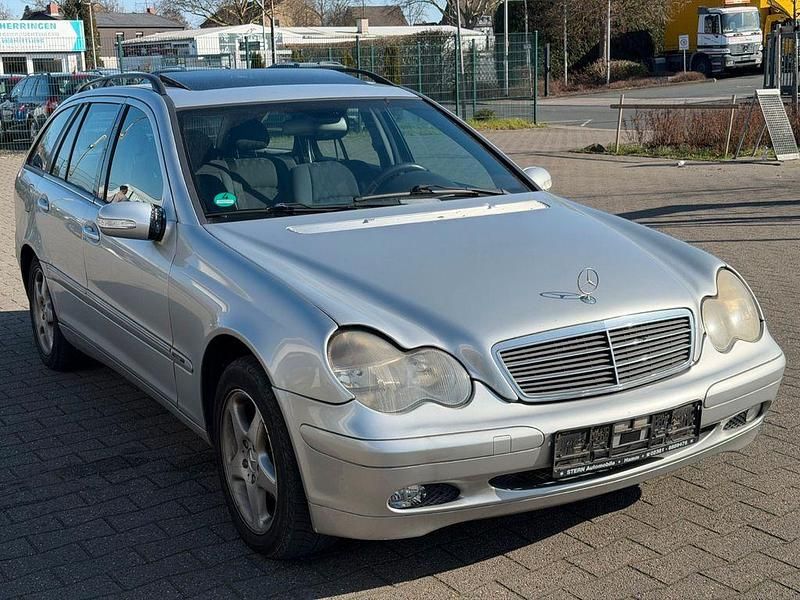 Gebraucht Mercedes C200 116 PS (85 kW) 2001 Silber Limousine