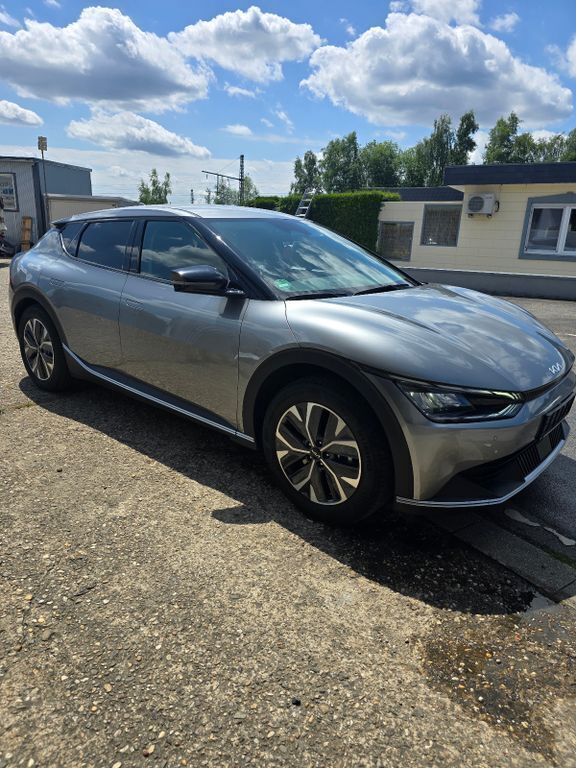 Grau Gebraucht 2023 Kia EV6 4 SUV | 33.915 € (Superpreis) - Bild 1/4