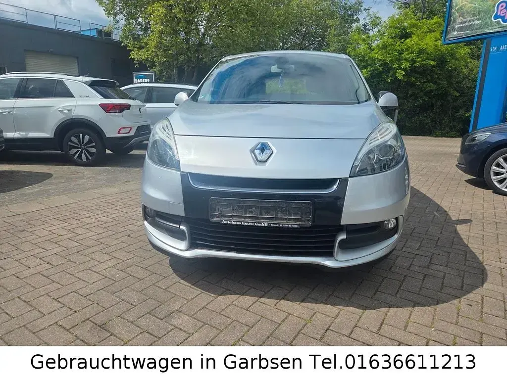 Gebraucht Renault Scénic III Dynamique 110 PS (80 kW) 2012 Silber Van / Kleinbus